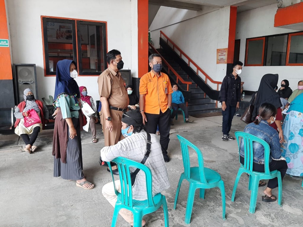 Penyaluran Bantuan Program Sembako dan Subsidi Minyak Goreng Tahun 2022